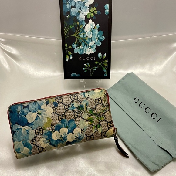 Gucci GG Logo Blue Floral Round Zippy Wallet W/Box and Dust Bag, EUC - Picture 1 of 16